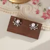 Exquisitos pendientes de perlas de alta gama para mujer, moda de lujo ligero, adecuados para ir al trabajo, elegantes pendientes de mariposa, accesorios versátiles