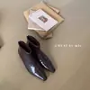 Botas Curtas com Salto Interno Quadradas para Mulheres 2025 Outono e Inverno Novas Botas Pretas Street French Slim Botas Nude com Zíper nas Costas