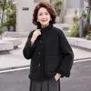 Abrigo de lana para mujer de mediana edad y mayores, nuevos estilos de otoño e invierno, moderno y chic, de longitud corta, adecuado para figuras petite.