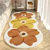 Tapete de imitação de caxemira com padrão floral fresco e formato único, uma adição luxuosa e elegante ao seu quarto, perfeito como um tapete longo e macio ao lado da cama ou tatame.