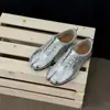 Em Estoque Novos Sapatos Vintage Mary Jane com Bico Dividido, Tênis Planos Simples com Cadarço, Sapatilhas Versáteis de Salto Alto
