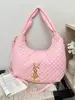 Bolsa acolchada de gran capacidad transfronteriza para mujer, nuevo estilo 2026, bolso de hombro casual versátil, bolso cruzado, bolso de axila, bolsa tipo albóndiga para el trabajo