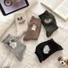 Calcetines de felpa de media pantorrilla para mujer para otoño e invierno, estilo japonés, con encaje, hilo moteado, cachorro de dibujos animados, suaves, amigables con la piel, holgados, de media pantorrilla