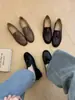DOUDOU fotos reais de mocassins estilo britânico para mulheres, sapatos baixos de calçar sem cadarço com sola macia, sapatos de bico fino