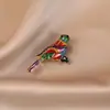 Broche Personalizado Estilo Nuevo 2026 con Acabado de Alta Gama para Mujer, Pin de Diseño de Nicho Lujoso Ligero, Accesorio para Ropa, Broche de Mariposa Floral