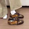 Popular modelo nuevo ligero, cómodos zapatos de mujer 2026, estilo otoño de suela plana, zapatillas de entrenamiento alemanas versátiles, zapatos casuales de tela antideslizantes de suela blanda