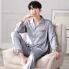 Atacado Transfronteiriço Pijamas Masculinos de Seda Gelada Manga Longa Conjunto Roupas de Casa Masculinas 2025 Novo Tamanho Grande de Alta Qualidade Pode Ser Usado Fora