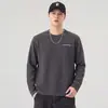Camiseta Vintage de Color Café con Textura, Cuello Redondo, Manga Larga para Hombre, Corte Holgado con Bolsillos de Cuadros, Camiseta Básica Versátil para Primavera y Otoño