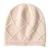 Cachemira 2026 Otoño/Invierno Nuevo Unisex Color Sólido Jacquard de Diamantes Cálido Gorro con Protección para Orejas Gorro de Punto
