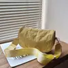 Bolso bandolera de hombro texturizado versátil de alta capacidad, moda de verano 2026, nuevo, moderno y único, de alto valor, simple