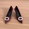 Zapatos de tacón de aguja de gamuza burdeos con punta fina para mujer, con hebilla grande adornada con diamantes, elegantes y con estilo, zapatos de salón de corte bajo para fiestas de compromiso