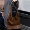 Bolso Cubo de Cuero Texturizado Mate de Nicho para Mujer Otoño Temprano 2025 Bolso de Hombro Diario Ropa de Trabajo Versátil Bolso Cruzado Casual
