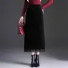 Falda ajustada de terciopelo y encaje combinados para mujer, nuevo estilo otoño 2026, falda de una pieza con abertura trasera, elegante falda de longitud media