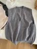 Chaleco de punto de lana liso de cuello en V grande minimalista de alta gama para mujer, versión coreana otoño e invierno 2026 chaleco pullover para superponer venta al por mayor