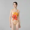 Una generación de traje de baño de carreras de pelo para mujer, triángulo, una pieza, simple, profesional, deportivo, ajustado, ajustado, traje de baño para piscina, aguas termales