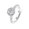 Anillo Original de Moissanita de Un Quilate Plata de Ley S925 Moda Femenina Simple Anillo de Compromiso Fabricante Suministro en Vivo