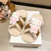 Chinelos Fofos de Desenho Animado para Calçar para Mulheres 2025 Outono e Inverno Novo Estilo Modernos Versáteis Antiderrapantes Peludos de Algodão para Mulheres