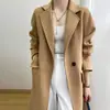Casaco de Lã Dupla Face, Comprimento Médio, Lã, Nova Moda Outono/Inverno 2026, Bolsos Grandes, Gola de Terno, Jaqueta Feminina Slim Fit