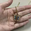 Nueva Moda Europea y Americana Joyería, Metal Incrustado con Diamantes, Colgante Collar Caja de Fotos Abrible con Forma de Mariposa y Corazón, Elegante y Sencillo