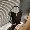 Bolso cubo transfronterizo, gran capacidad, nueva colección otoño 2026, de nicho y moderno, bolso tote versátil, bolso cruzado para el trabajo