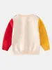 Roupas infantis estilo europeu e americano para meninos, blusa de lã com manga de cor contrastante, suéter de bebê com dinossauro de desenho animado e máquina escavadora, suéter infantil quente
