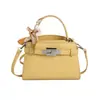 2026 Bolso Cuadrado Pequeño de Alto Valor para Otoño Nuevo, Bolso Cruzado Simple y Único, Bolso de Mano de Moda y Tendencia de Nicho para Mujer