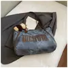 Bolsas Estilo Western Outono e Inverno 2025 Novas Bolsas Femininas Bolsas de Ombro da Moda para o Dia a Dia de Grande Capacidade Bolsas Tote para Aulas de Estudantes Universitários