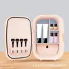 Mini Refrigerador para Dormitorio de Una Persona, Dedicado para Refrigerar Mascarillas Faciales, Productos de Skincare y Cosméticos, Refrigerador Pequeño para Coche, Personalización de Regalo