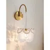 Lámpara de pared de cristal color crema estilo francés con forma de pluma para dormitorio, sala de estar, pared de fondo, pasillo moderno, accesorio de iluminación de lujo ligero