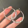 Pendientes de Aro Plateados Exagerados con Pedrería, Personalidad Exagerada, Moda Versátil, 2025, Nuevo Estilo de Celebridad de Internet, Brazaletes para Orejas y Accesorios para Orejas Simples Elegantes