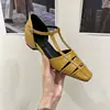 Primeiro Encontro com os Novos Estilos da Temporada que Aumentam a Altura~ Sandálias Fechadas Estilo Retro Francês Nicho Vazadas para Mulheres, Versátil e Fashion com Tira em T e Bico Quadrado para o Verão
