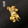 Oro de Arena Vietnamita Colgante Pequeño Caballo Volador Atrae Fortuna Doce Animales del Zodíaco Caballo Bestia Mítica Colgante de Collar Joyería Mismo Estilo de TikTok Suministro