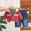 Otoño 2024 nueva ropa para niños y niñas primavera camisa a rayas con capucha y cremallera manga larga caricatura inglesa conjunto de tres piezas lote
