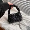 Bolsa Versátil de Lantejoulas Preta e Branca com um Toque Elegante, Bolsa de Mão Exquisita para Mulheres, Pode Ser Usada no Ombro ou Transversal, Adequada para o Dia a Dia, Pequena Bolsa de Lantejoulas