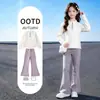 Conjunto de otoño para niña: Conjunto de top de manga larga de secado rápido para niños y pantalones de yoga acampanados, nuevo estilo 2026, adecuado para niños mayores, ropa deportiva fina para primavera y otoño