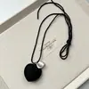 Collar Largo con Forma de Corazón del Mismo Estilo de la Bloguera Coreana Fever para Mujer, Diseño de Nicho, Accesorio de Cadena para Suéter de Otoño e Invierno de Gama Alta