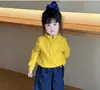 Conjunto de Outono 2025 para Meninas Novo Conjunto de Outono Infantil Moletom Liso para Bebê Calça Jeans de Bolinhas Tendência