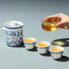 Porcelana azul y blanca exquisita juego de té portátil para viaje una tetera tres tazas tazas de uso rápido juego completo para preparar té al aire libre juego de té de cerámica
