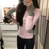 Camiseta de Manga Longa com Gola Meio Aberta em Cor Contrastante Estilo Coreano para Mulheres Primavera/Outono 2026 Nova Doce e Picante Falsa Peça Dupla Slim Fit Camada Base