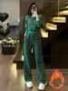 Conjunto deportivo casual verde para mujer, moda Otoño e Invierno, rejuvenecedor, estilo occidental, alta gama, sudadera, pantalones de pierna ancha, dos piezas, estilo occidental