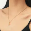 Pingente Quadrado de Dados Moda Clássica, Versátil Estilo Ins Corrente para Clavícula Feminina de Aço Titânio Sem Desbotamento