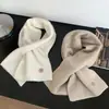 Bufanda de Cachemir Color Blanco Crudo Estilo Coreano para Mujer en Otoño e Invierno Delgada Sencilla Color Liso Bordado Entrelazado Bufanda para el Cuello