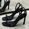 Sandálias de Salto Alto Quadradas Abertas de Verão 2026 Estilo Novo da Wang para Mulheres, Sandálias Elegantes de Salto Fino Quadradas em Estilo Francês