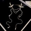 Broche de Letra Diamante Chapado en Oro Real Lujo Ligero Francés Alto Sentido Corsage Pecho a Presión Moda Antigua Media Joyería al por Mayor Mujeres