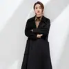 Nuevo Abrigo de Lana Doble Cara para Mujer Otoño e Invierno, Longitud Extendida, Chaqueta Elegante Sencilla de Corte Entallado, Hecho a Mano Negro y Rojo de Moda