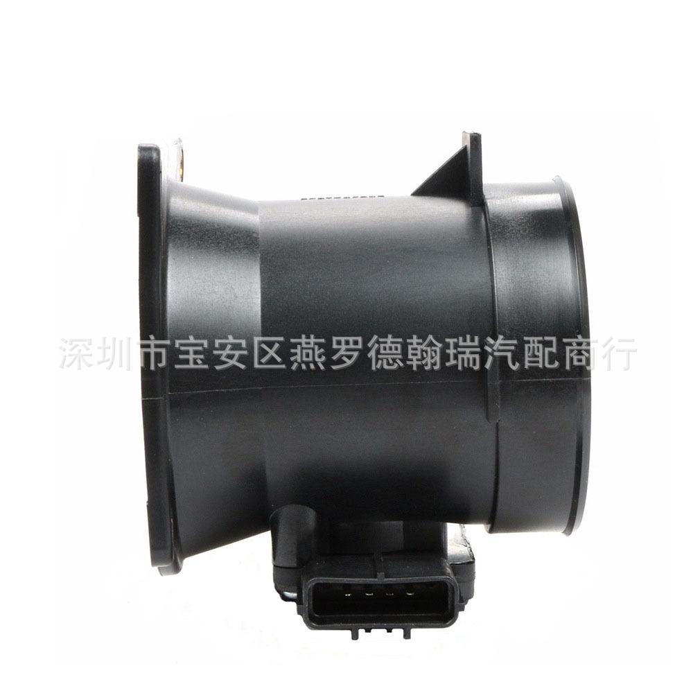 17431204885_983120258