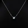 Hot 1 transfronterizo:1 collar de plata con un solo diamante de corte princesa cuadrado elemento femenino cadena de cristal para la clavícula fabricantes en nombre del cabello