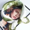 Lenço Feminino de Seda Sintética 70cm Atacado Primavera e Verão Elegante Versátil Lenço Quadrado de Cetim Lenço de Feriado Lenço de Presente Feito à Mão