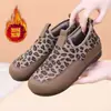 2026 Nuevos Zapatos de Tela Old Beijing con Estampado de Leopardo Retro Engrosados con Forro Polar Cálidos Antideslizantes Versátiles Zapatos de Algodón para Madre