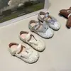 Zapatos de Princesa Dulces con Lazo para Niña Zapatos Nuevos de Primavera 2026 Estilo Coreano Elegantes Zapatos de Piel para Niña con Lentejuelas